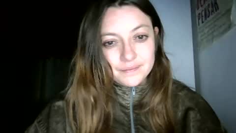 Snapshot of ezlngirl chatting on 07/08/26, 03:55 Aimee online show from 07/08/26, 03:55