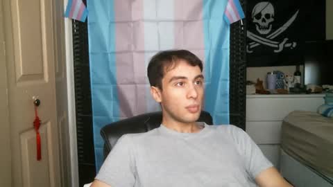 Ezra Naamah online show from 01/02/25, 05:50