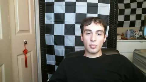 Ezra Naamah online show from 01/07/25, 09:46