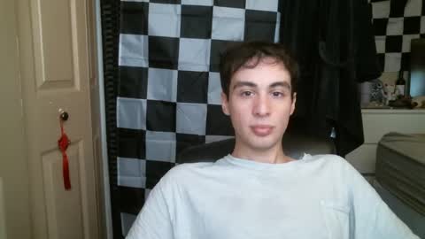 Ezra Naamah online show from 01/19/25, 03:42