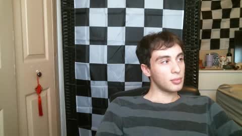 Ezra Naamah online show from 01/21/25, 06:02