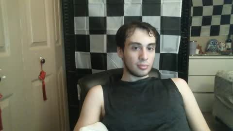 Ezra Naamah online show from 02/06/25, 12:33