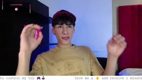 Snapshot of ezra_storm chatting on 09/25/25, 05:44 Juan online show from 09/25/25, 05:44