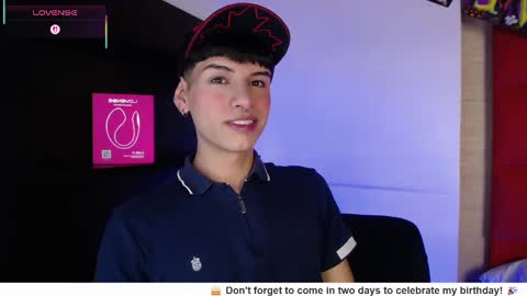 Snapshot of ezra_storm chatting on 10/09/25, 04:54 Juan online show from 10/09/25, 04:54