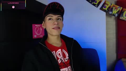 Snapshot of ezra_storm chatting on 10/13/25, 05:07 Juan online show from 10/13/25, 05:07