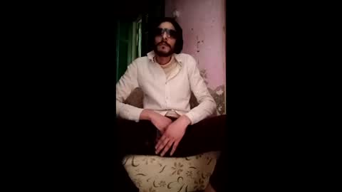 Snapshot of ezz_3zoo1 chatting on 04/12/26, 04:50 weza online show from 04/12/26, 04:50