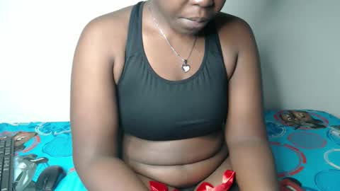 Snapshot of fabbie01 chatting on 10/08/25, 04:21 Miss Fabby online show from 10/08/25, 04:21