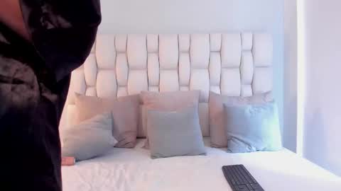  Fabi  online show from 02/25/25, 05:47