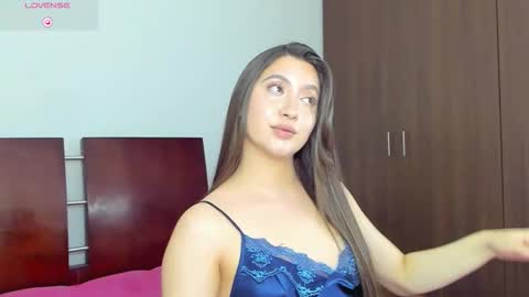 fabianalove online show from 10/31/25, 12:00