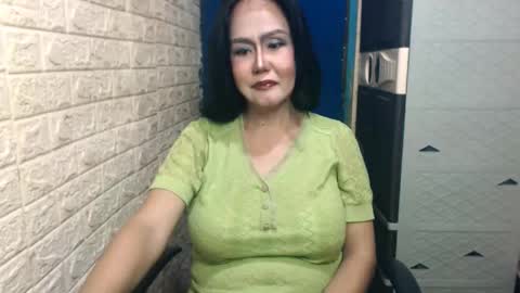 Snapshot of face_value chatting on 09/29/25, 11:31 Anitha online show from 09/29/25, 11:31