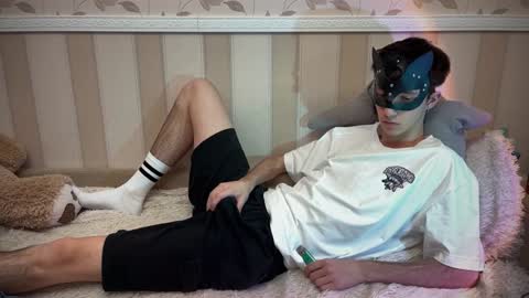 Snapshot of faceless_man20 chatting on 01/05/25, 03:02 faceless online show from 01/05/25, 03:02