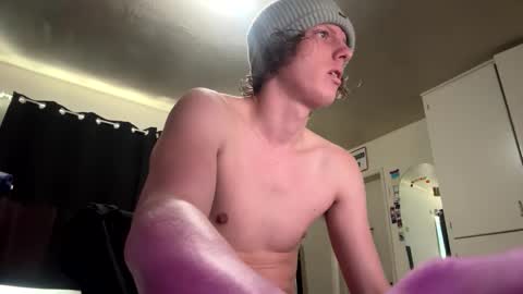 Snapshot of fadedboy4u chatting on 12/05/25, 07:43 fadedboy4u online show from 12/05/25, 07:43