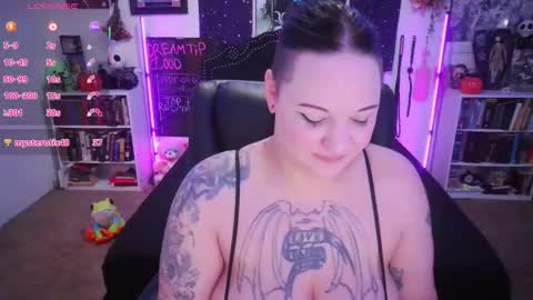 Snapshot of faeofmyth chatting on 12/17/25, 11:22 faeofmyth online show from 12/17/25, 11:22