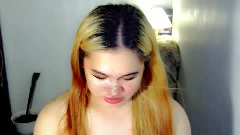 Snapshot of fairy_cuddle chatting on 03/25/26, 12:33 call me shanaia online show from 03/25/26, 12:33