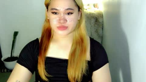 Snapshot of fairy_cuddle chatting on 03/26/26, 12:39 call me shanaia online show from 03/26/26, 12:39