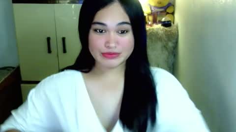 Snapshot of fairy_cuddle chatting on 04/14/26, 05:19 call me shanaia online show from 04/14/26, 05:19