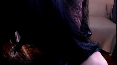 Elli  online show from 04/24/26, 01:13