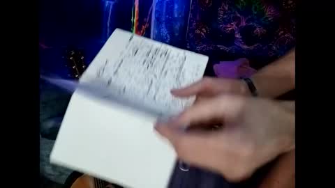 Snapshot of fairy_moan chatting on 12/01/25, 11:32 fairy_moan online show from 12/01/25, 11:32