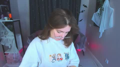 Snapshot of fairy_tara chatting on 10/23/25, 05:40 Tara online show from 10/23/25, 05:40