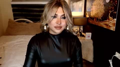 Snapshot of fairycockxxx chatting on 02/06/26, 11:02 CLAUDIA VALVALERA online show from 02/06/26, 11:02