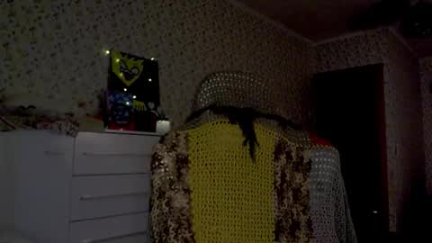 Snapshot of fairydreams_ chatting on 10/12/25, 06:29 Arisha online show from 10/12/25, 06:29