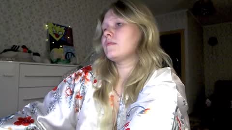 Snapshot of fairydreams_ chatting on 11/05/25, 04:29 Arisha online show from 11/05/25, 04:29