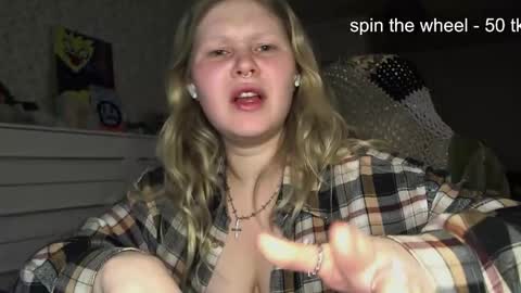 Snapshot of fairydreams_ chatting on 11/07/25, 11:27 Arisha online show from 11/07/25, 11:27