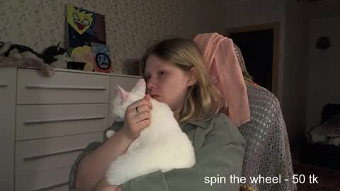 Snapshot of fairydreams_ chatting on 11/19/25, 05:13 Arisha online show from 11/19/25, 05:13