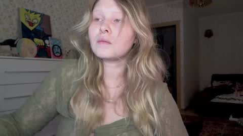 Snapshot of fairydreams_ chatting on 12/16/25, 09:09 Arisha online show from 12/16/25, 09:09