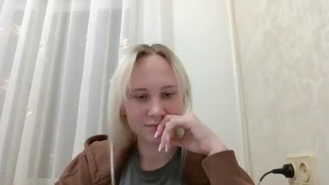 Snapshot of fairyfeller_ chatting on 10/03/25, 03:31 fairyfeller_ online show from 10/03/25, 03:31