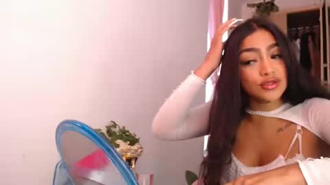 fairylatin online show from 12/05/24, 11:27