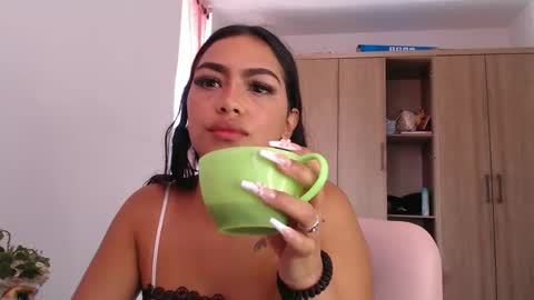 fairylatin online show from 12/06/24, 04:38