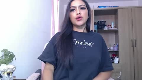 fairylatin online show from 12/16/24, 01:43