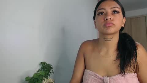 fairylatin online show from 12/30/24, 08:32