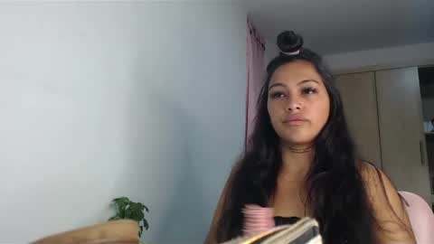 fairylatin online show from 01/04/25, 07:55