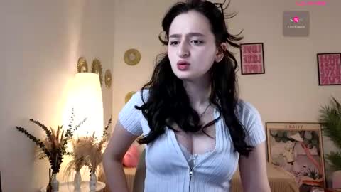 Sophia online show from 06/30/26, 07:31