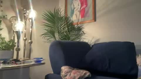 fairyyy653 online show from 02/07/25, 11:45