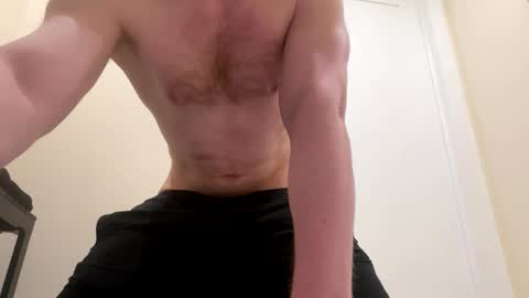 Snapshot of faizerback chatting on 05/08/26, 10:31 so horny make me cum online show from 05/08/26, 10:31