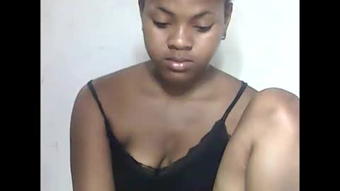 Snapshot of falielyse chatting on 09/18/25, 11:29 falielyse online show from 09/18/25, 11:29