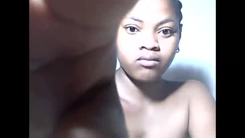 Snapshot of falielyse chatting on 09/30/25, 05:56 falielyse online show from 09/30/25, 05:56