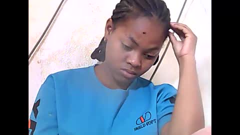 Snapshot of falielyse chatting on 10/09/25, 08:34 falielyse online show from 10/09/25, 08:34