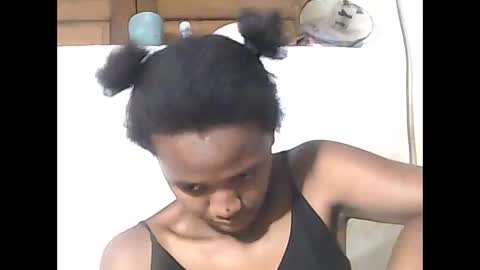 Snapshot of falielyse chatting on 10/26/25, 07:53 falielyse online show from 10/26/25, 07:53