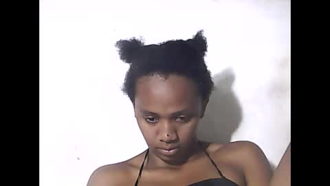 Snapshot of falielyse chatting on 10/29/25, 09:55 falielyse online show from 10/29/25, 09:55