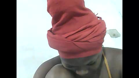 Snapshot of falielyse chatting on 11/12/25, 09:21 falielyse online show from 11/12/25, 09:21