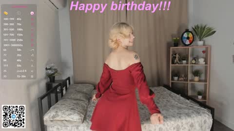 Emilia online show from 01/11/25, 04:16