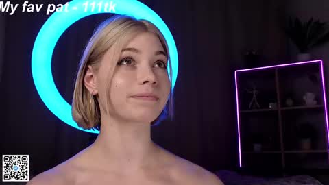 Emilia online show from 02/01/25, 01:30