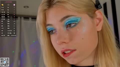 Emilia online show from 11/17/25, 04:18