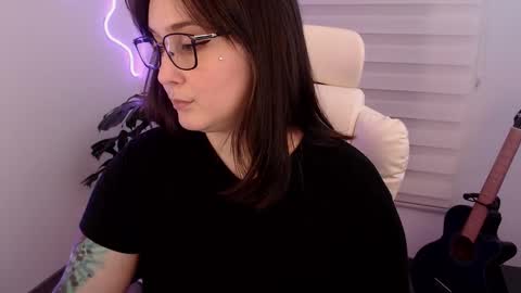 Snapshot of fallenag__ chatting on 02/18/26, 02:07 OF fallenag 1 online show from 02/18/26, 02:07