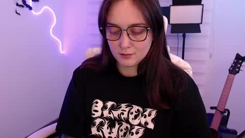 Snapshot of fallenag__ chatting on 05/25/26, 04:51 OF fallenag 1 online show from 05/25/26, 04:51