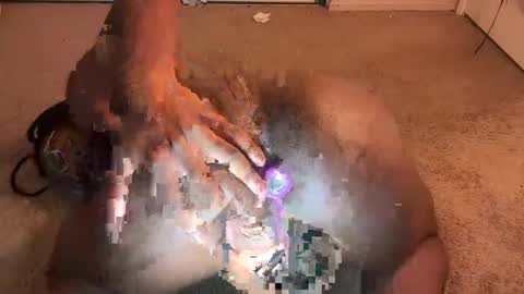 Snapshot of family1secret chatting on 11/08/25, 12:33 family1secret online show from 11/08/25, 12:33